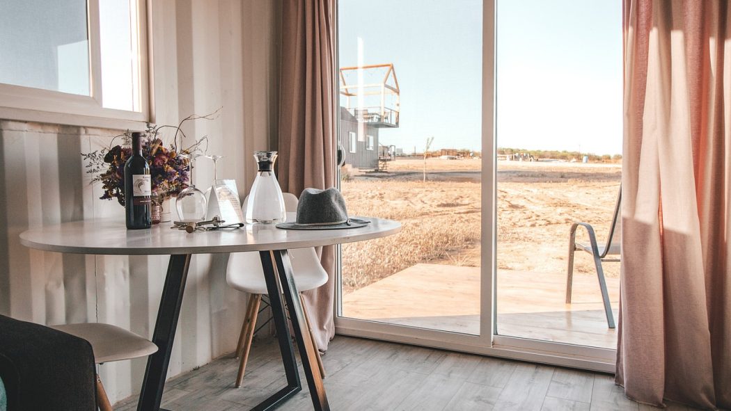 Un professionnel vous accompagne dans le remplacement de vos fenêtres