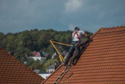 Comment choisir un bon couvreur de toiture près de chez moi ?
