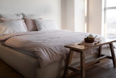 Dormir à deux : pourquoi opter pour un lit queen size ou king size ?