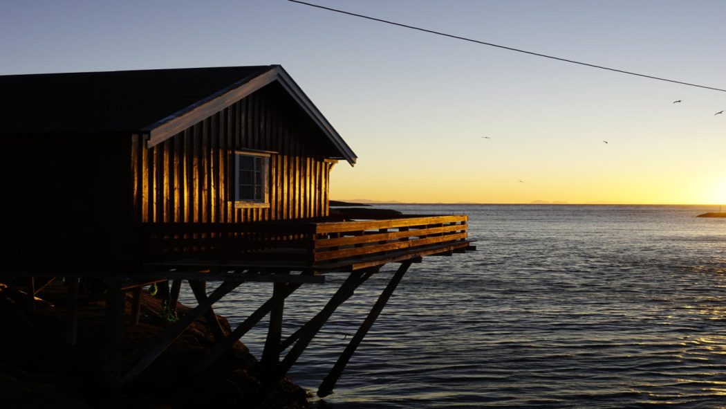 Loger dans un chalet sur pilotis au bord de la mer : une expérience inoubliable !