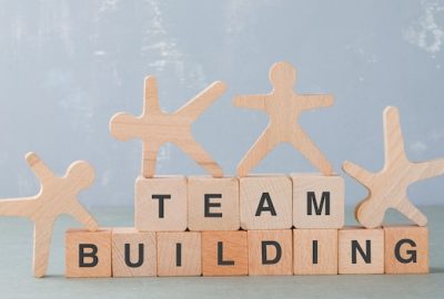 Réussir l’organisation d’un team building à Marseille : méthodes et conseils