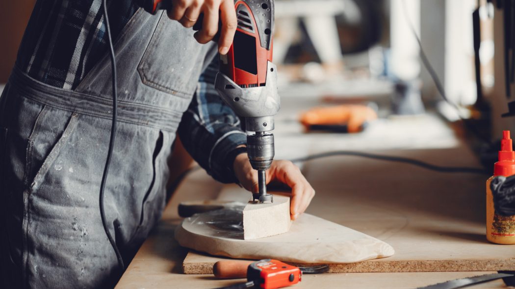 Service de bricolage à domicile : confiez vos travaux à un bricoleur qualifié
